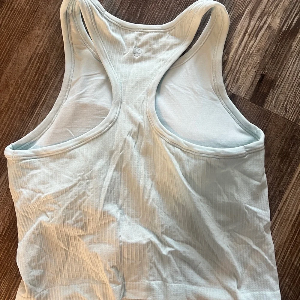 Lululemon Ebb to Street Cropped Racerback Tank in sheer blue size 8 - Picture 3 of 5